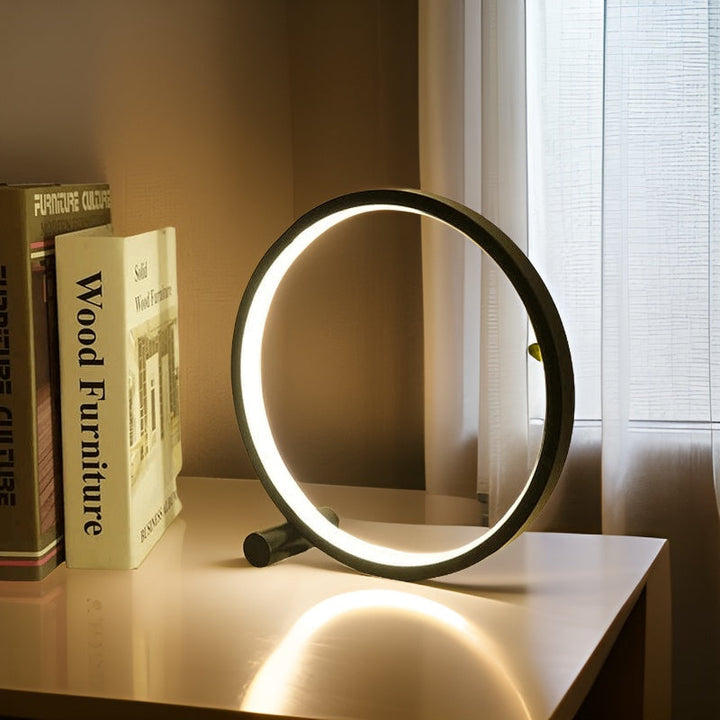 Minimalist Dimmbar Bordlampe - EclipseAura Lampe | Luvikno