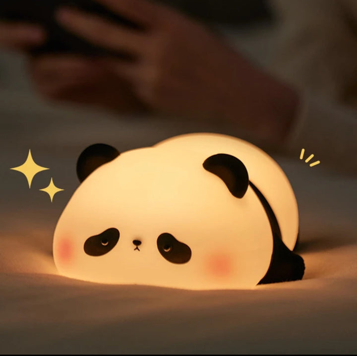 Luvikno | CuddlePanda Nattlys - Fargerik LED Panda for Barn