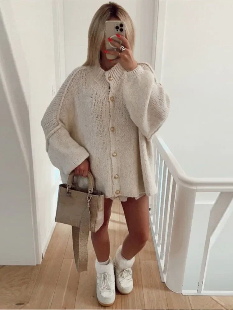 Luvik | Stilren Overpriset Ull-cardigan for Damer