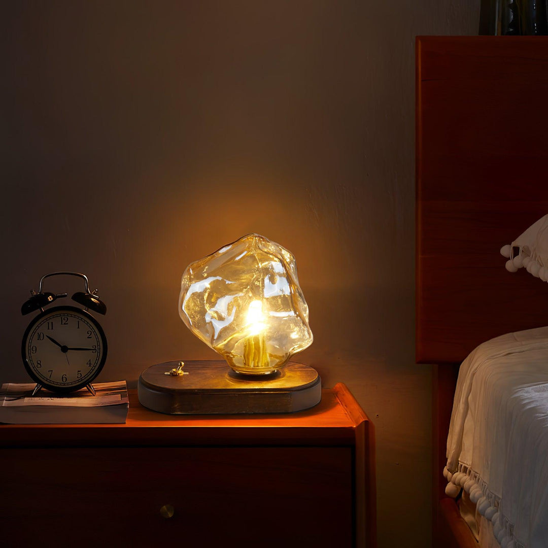 Luvikno | GlowCraft Bordlampe - Elegant trådløs bordlampe med bevegelsessensor