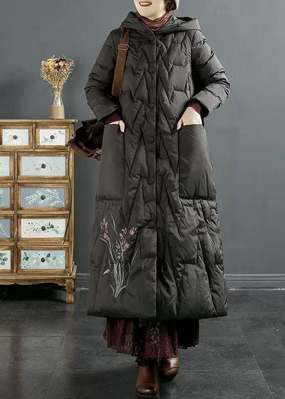 Luvik | Vahva untuvainen talvitakki brodeeratulla hupulla Roter