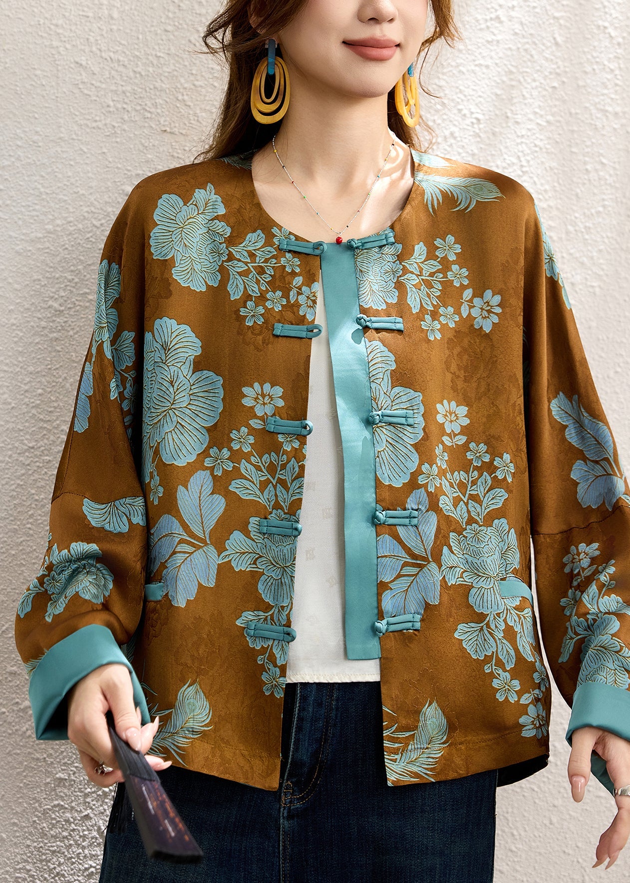 Luvik | Kiinalainen ruskea silkki-patchwork-takki