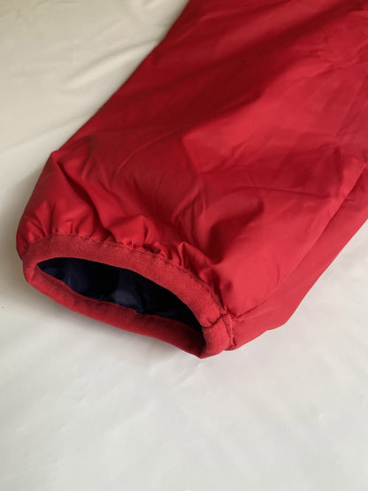 Luvik | Poikien sadetakki hupulla - tyylikäs, käytännöllinen & vedenpitävä