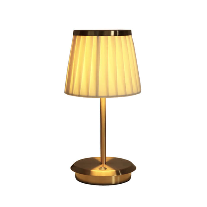 Luvikno | Golden DreamDrape Bordlampe – Eleganse og Fleksibilitet