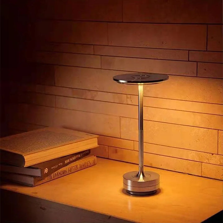Dimmbar industriell stil bordlampe – justerbar LED-lampe for stue og kontor | Luvikno