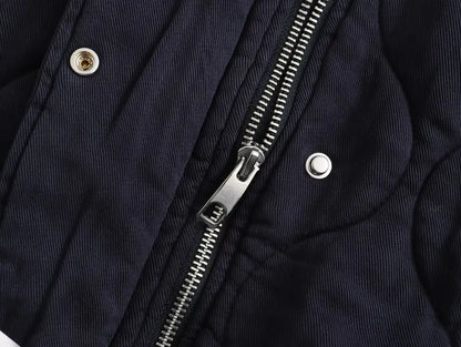 Luvik | Pyöreäkauluksinen puuvillatakki