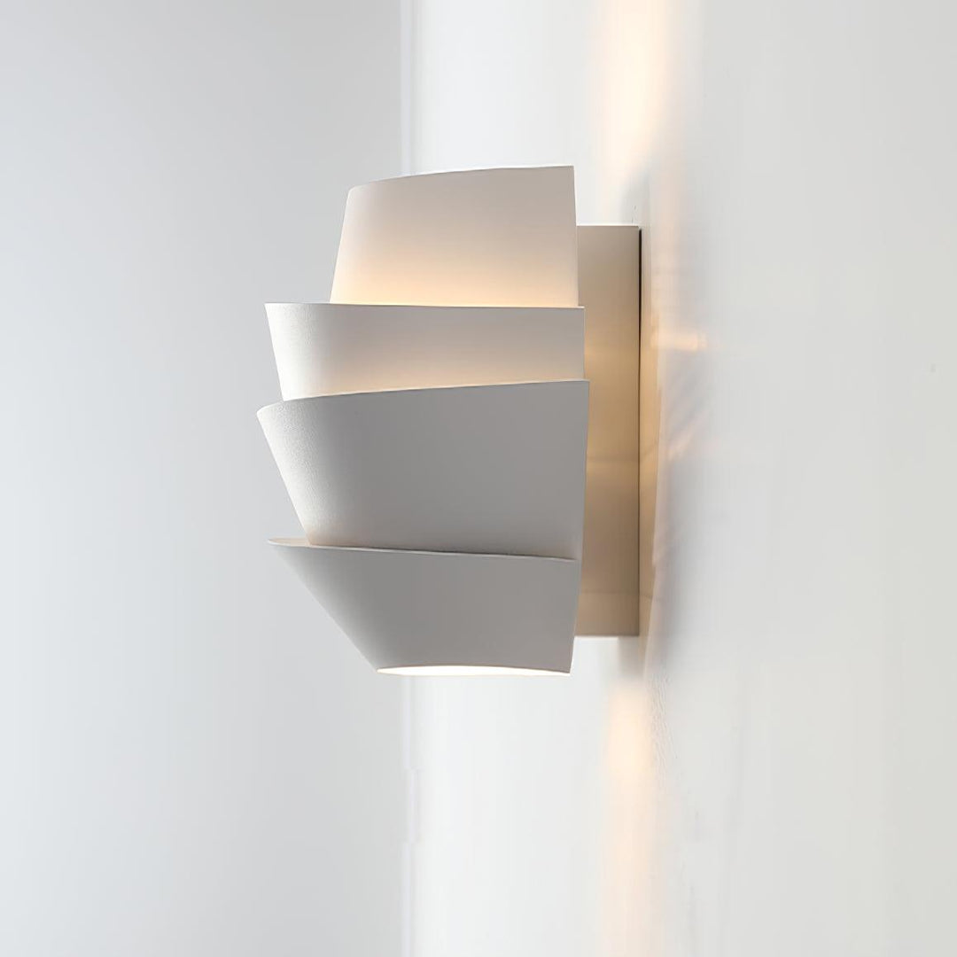 Luvikno | SoleilGlow – Fransk sollysinspirert vegglampe for strålende rom