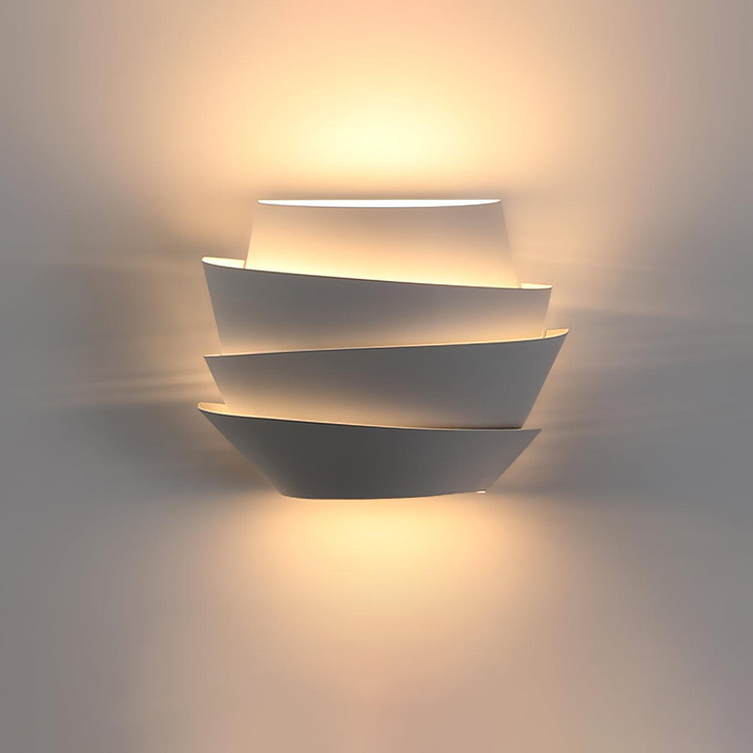 Luvikno | SoleilGlow – Fransk sollysinspirert vegglampe for strålende rom