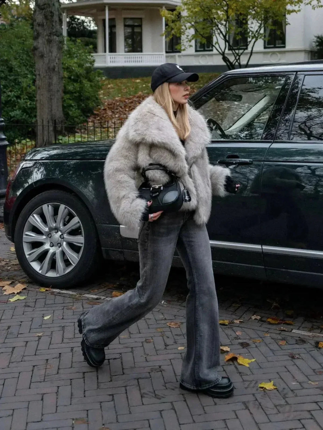 Luvik | Åpen jakke laget av lammeull faux pels