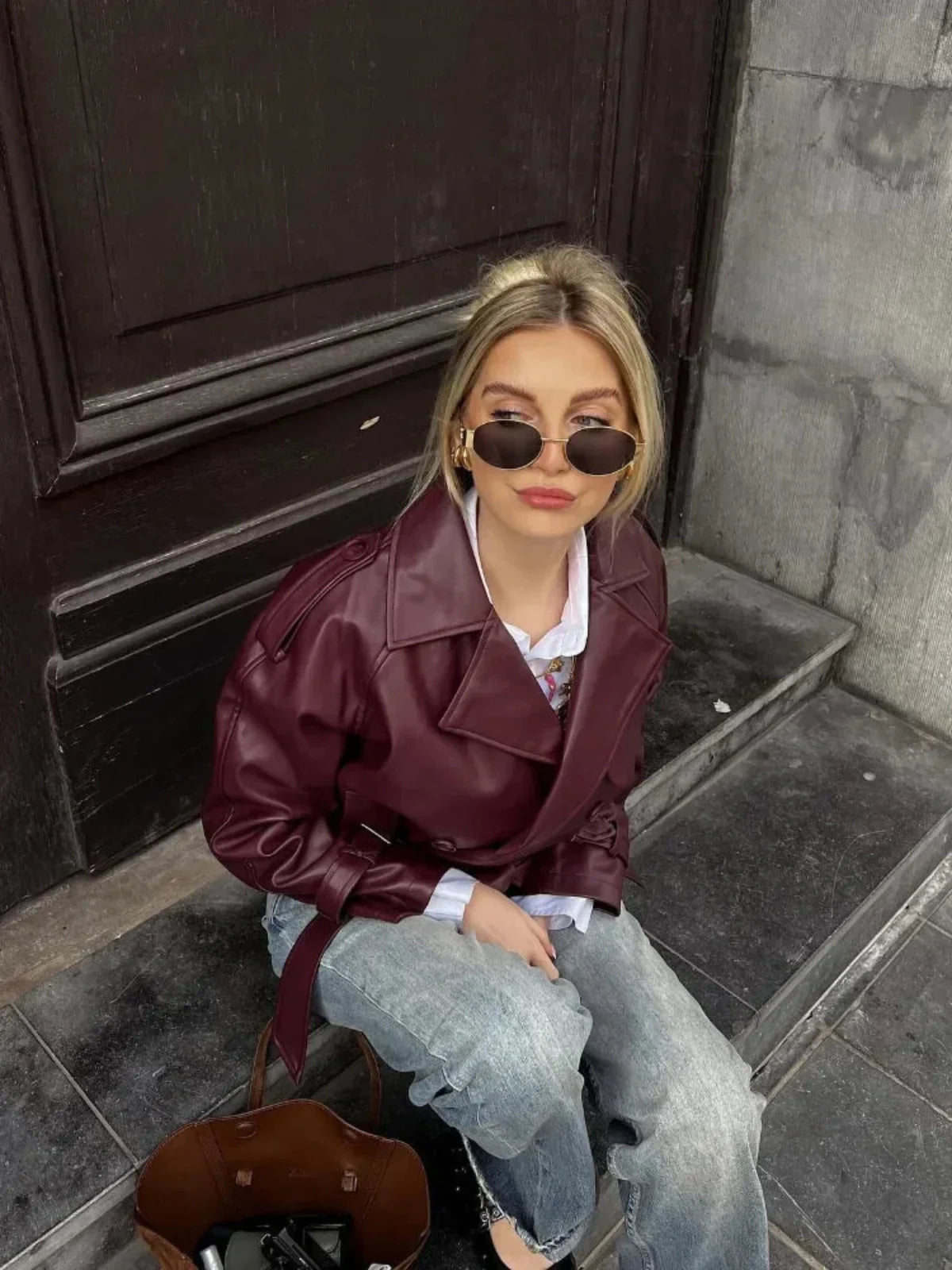 Luvik | Inspiroitu keinonahkainen lentoemäntätakki