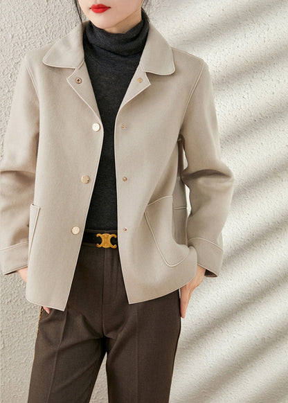 Luvik | Vaaleanbeige Peter-Pan-kaulus Nappikaulus Villatakki Pitkät Hihat