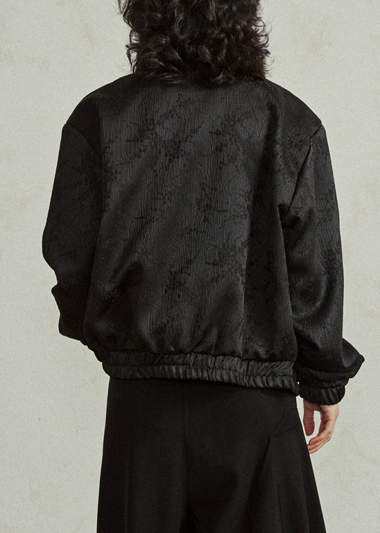 Luvik | Musta Peter Pan -kauluksellinen silkki takki vetoketjulla