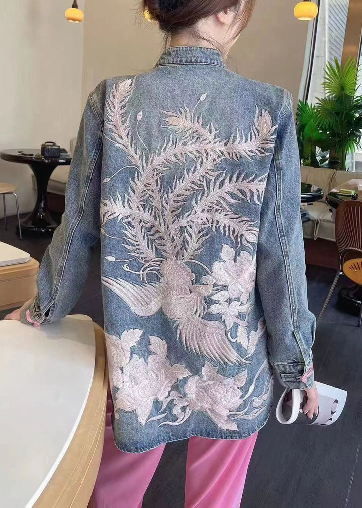 Luvik | Blå brodert denimjakke med knapp og lange ermer