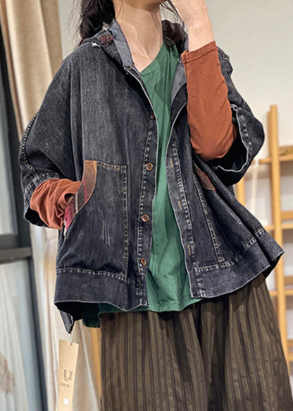 Luvik | Sininen denim-takki, jossa napit ja puolipitkät hihat huppuineen