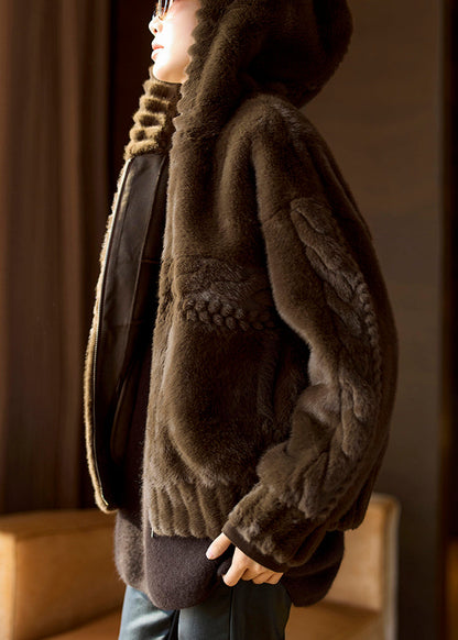 Luvik | Talvitakkia nahasta ja turkista vetoketjulla