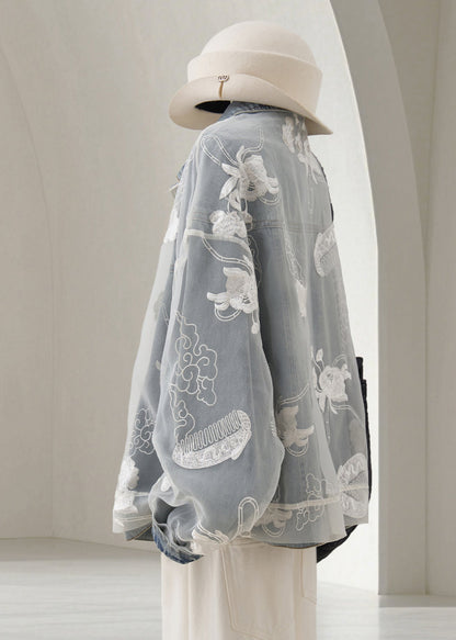 Luvik | Vaaleansininen brodyyri-denim-patchwork-takki