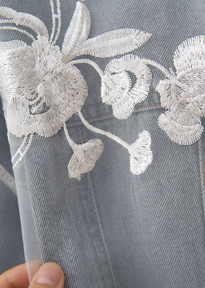 Luvik | Vaaleansininen brodyyri-denim-patchwork-takki