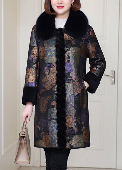 Luvik | Keinoturkista valmistettu lilaväriäinen nahka- ja turkistakki