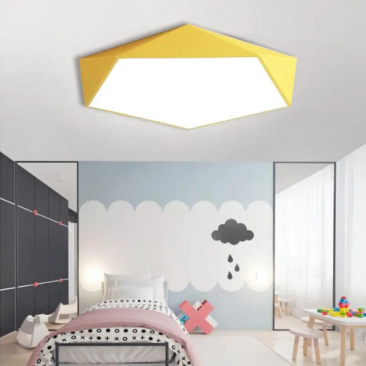 Pentagon LED taklampe Macaron for moderne barnerom – Design taklampe | Luvikno