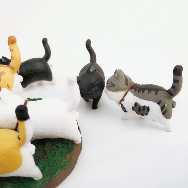Mini Spaserende Katt Figurer | Luvikno