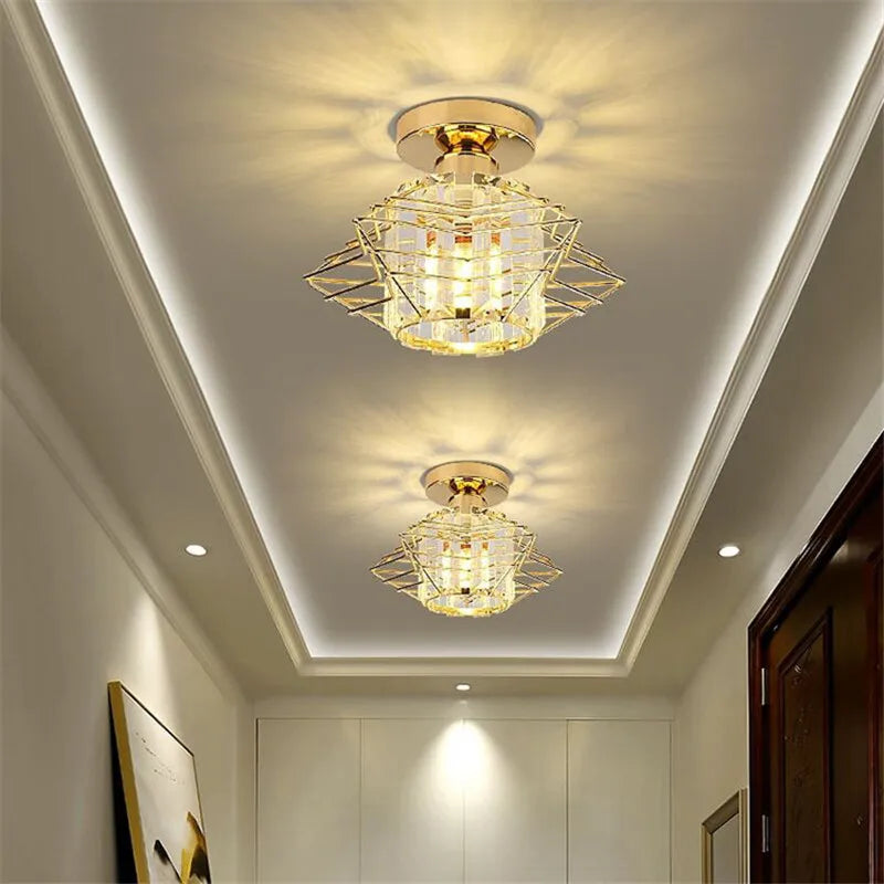 Moderne Krystall Taklampe – Elegant Nordisk Taklampe for Stue og Gang | Luvikno