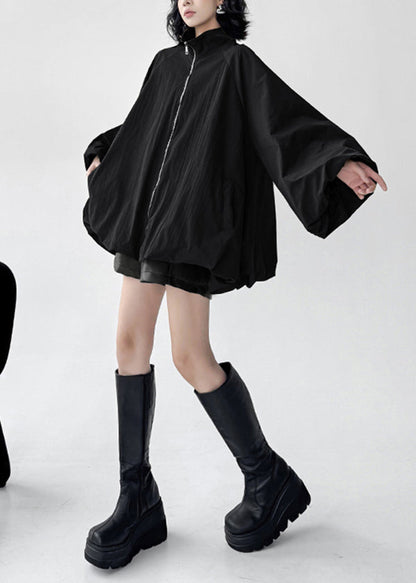 Luvik | Musta korkepaitainen puuvillatakki vetoketjulla ja taskuilla