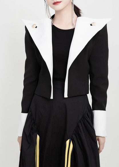 Luvik | Hienot vaatteet, joissa on musta-valkoiset patchwork-napit, puuvillatakki