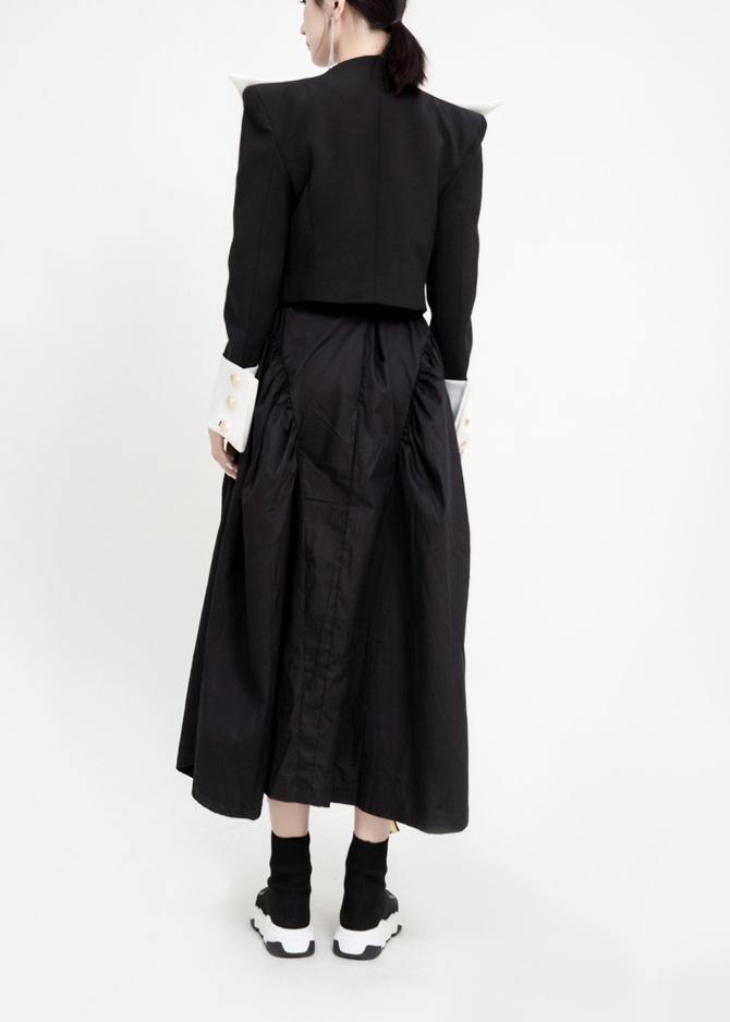 Luvik | Hienot vaatteet, joissa on musta-valkoiset patchwork-napit, puuvillatakki