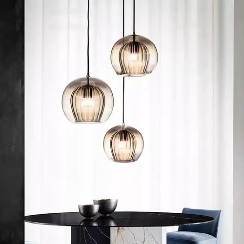 Luvikno | Pendellampe laget av moderne glass for et elegant utseende