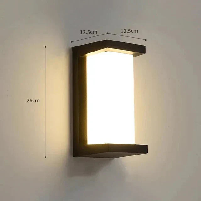 Moderne LED Vegglampe for Utendørs - LumaLine, Energisparende og Stilig, Ideell for Hage og Terrasse | Luvikno