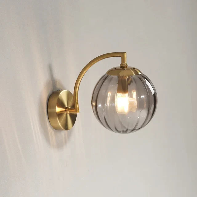 Luvikno | Nordisk Glassvegglampe - Elegant Skandinavisk Vegglampe i Glass med Varm LED Lys