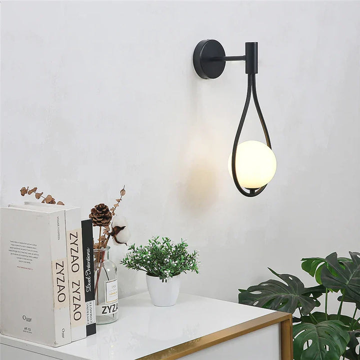 Elegant drop vegglampe for tidløs stil | Luvikno