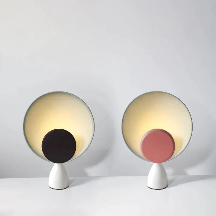 Luvikno | Skandinavisk Eleganse: NordicRadiance Design Bordlampe