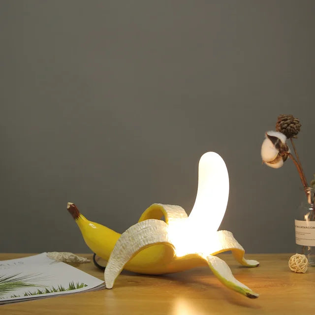 Dekorativ Bananlampe – Moderne Bordlampe for Stilig Interiørdesign | Luvikno