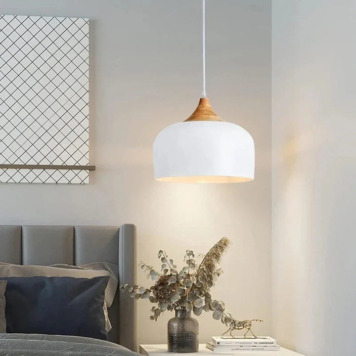 Moderne skandinavisk hengelampe – Tre- og metallpendellampe for soverom | Luvikno
