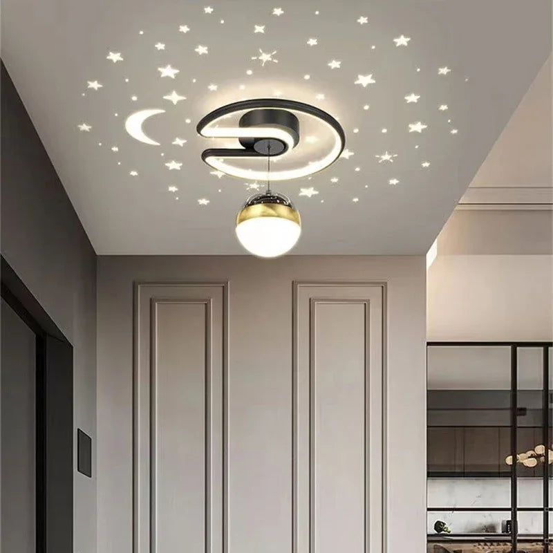 LED taklampe med stjernehimmel – Moderne krystallampe design for barnerom og stue | Luvikno