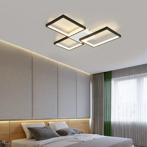 Luvikno | LuxeGlimmer Kronelys - Elegant LED-kronelys for luksuriøse interiører