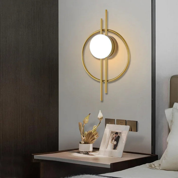 Moderne LED Vegglampe med Sphære Glass - Stilig Vegglampe for soverom & stue | Luvikno