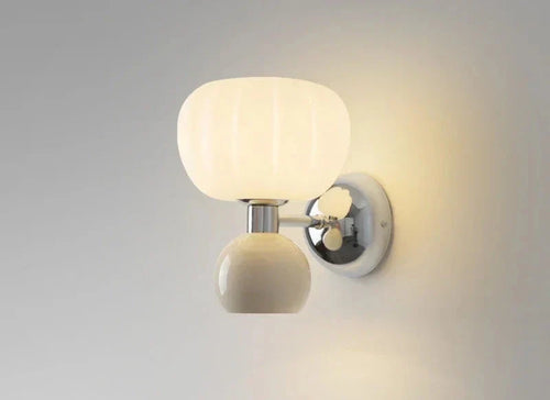 Moderne vegglampe med glasslampeskjerm – Elegante LED vegglampe for soverom og stue | Luvikno