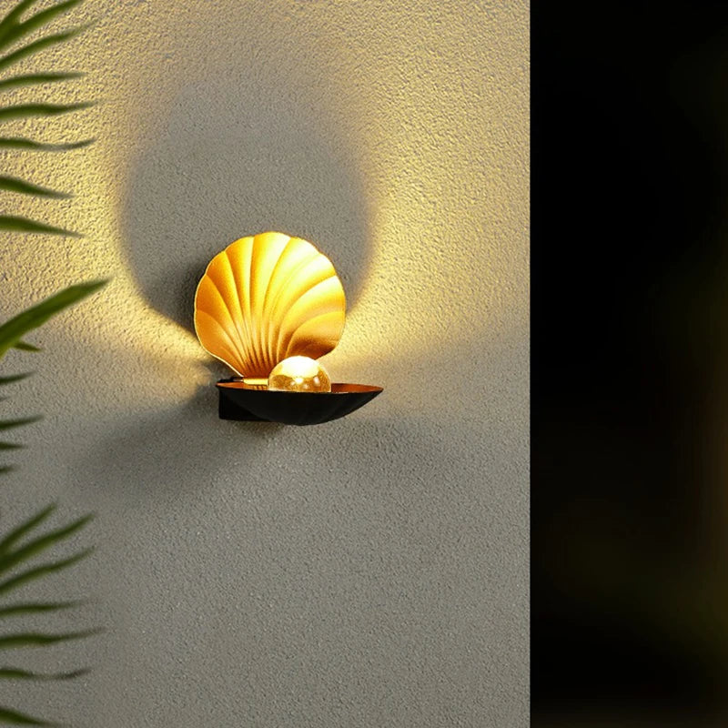 Vanntett Utendørs Vegglampe – LED Vegglampe til Hage & Terrasse, Værbestandig Design | Luvikno