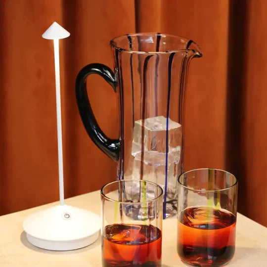 Moderne LED bordlampe - CalmLight | Luvikno