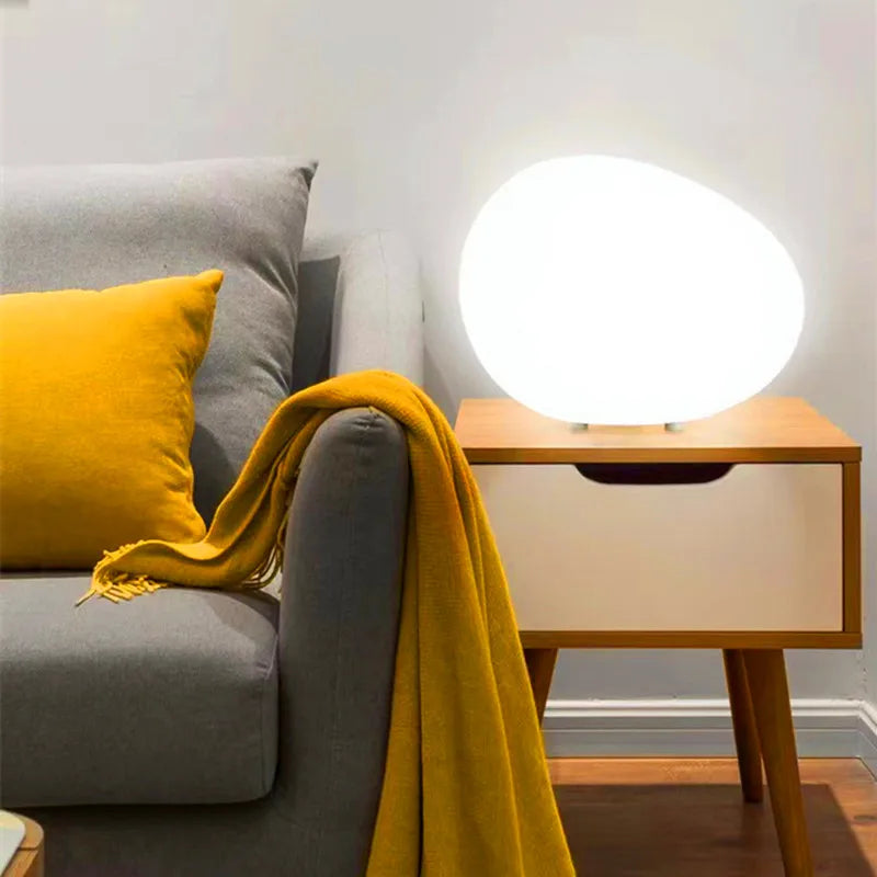 Luvikno | Minimalist Bordlampe Dimbar LED Belysning