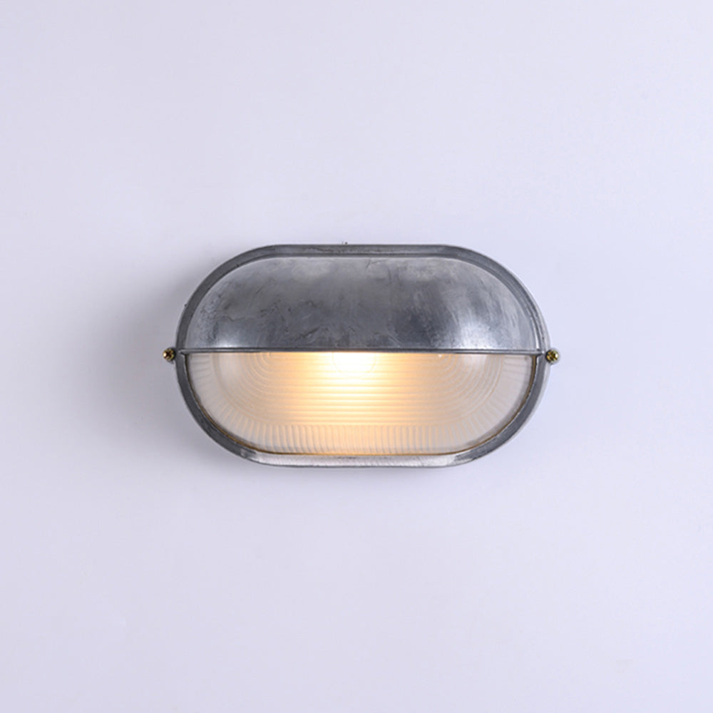 Elegant vanntett utendørs vegglampe | Luvikno