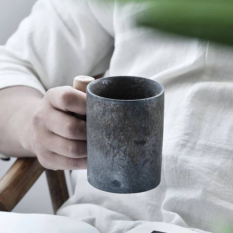 Grov keramikkopp med trehåndtak | Luvikno