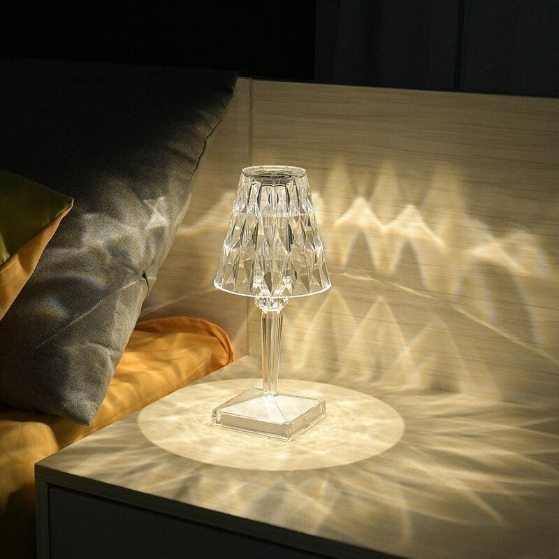 Elegant Krystall Bordlampe for Stue Luvikno