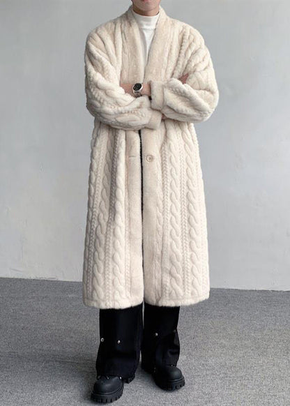 Luvik | Miesten beige strutsivektori-käyttöön suunniteltu V-kaula-aukko takki nappeilla talvella