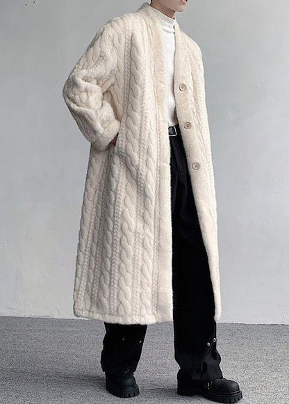 Luvik | Miesten beige strutsivektori-käyttöön suunniteltu V-kaula-aukko takki nappeilla talvella