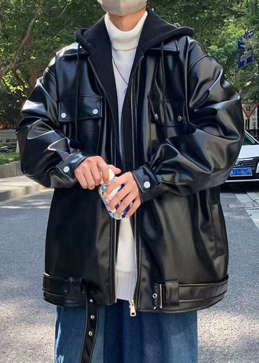 Luvik | Miesten synteettisestä nahasta valmistettu musta patchwork-takki, jossa huppu, feikkikaksi-osainen