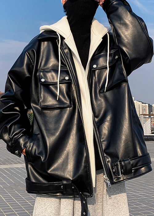 Luvik | Miesten synteettisestä nahasta valmistettu musta patchwork-takki, jossa huppu, feikkikaksi-osainen