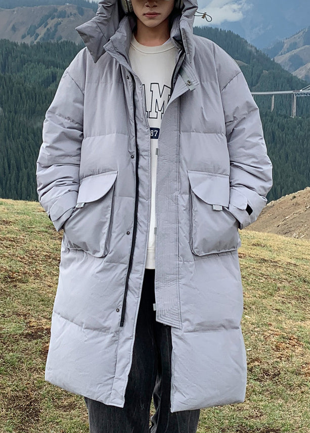 Luvik | Musta hupullinen takki, jossa on ankka-untuvapocketit miesten talvitakit